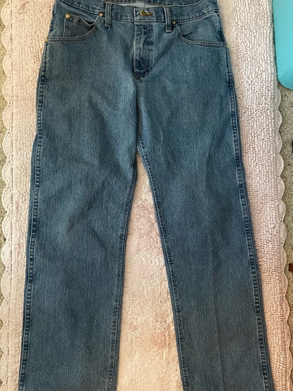 Wrangler Men's Straight-Leg Jeans in Medium Blue